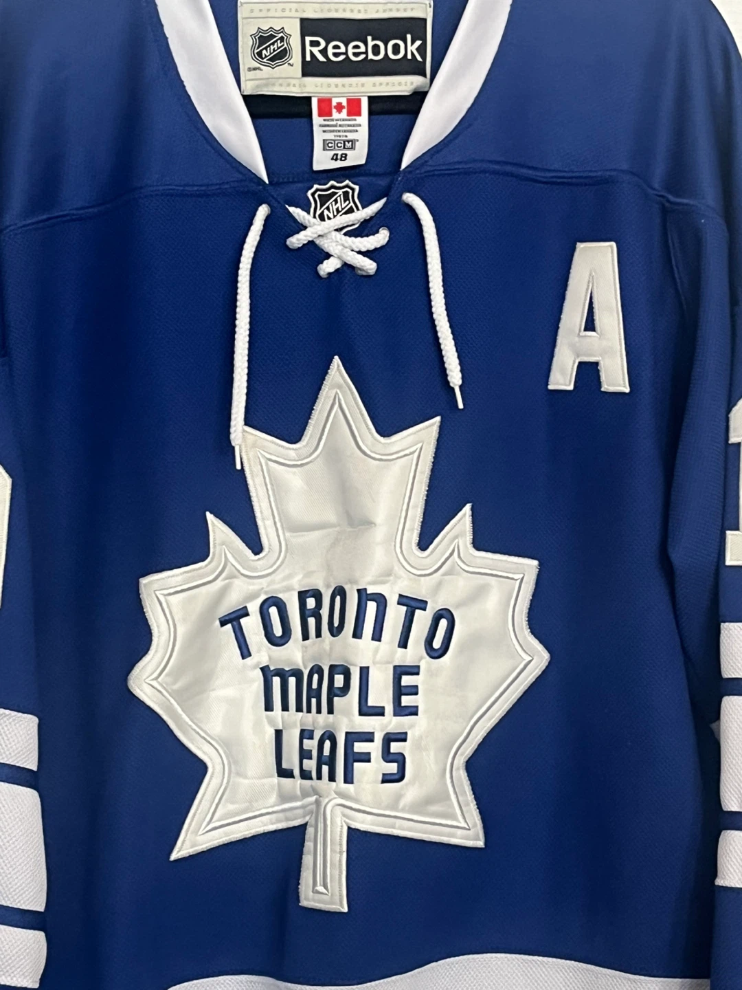 Reebok CCM Toronto Maple Leafs Jersey Men’s Large - photo 2
