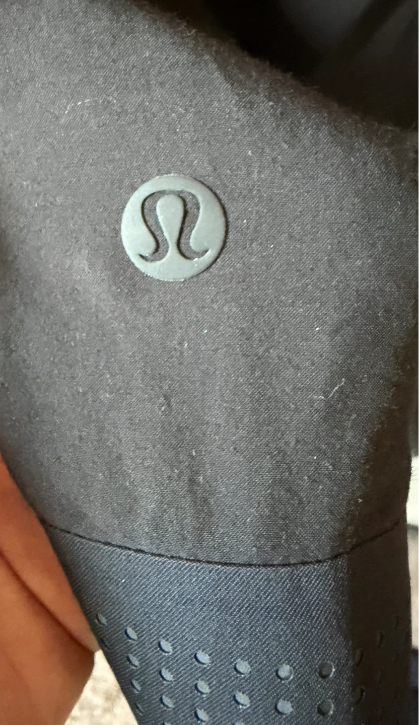 Lululemon Men's Black Button-Up Shirt - photo 5