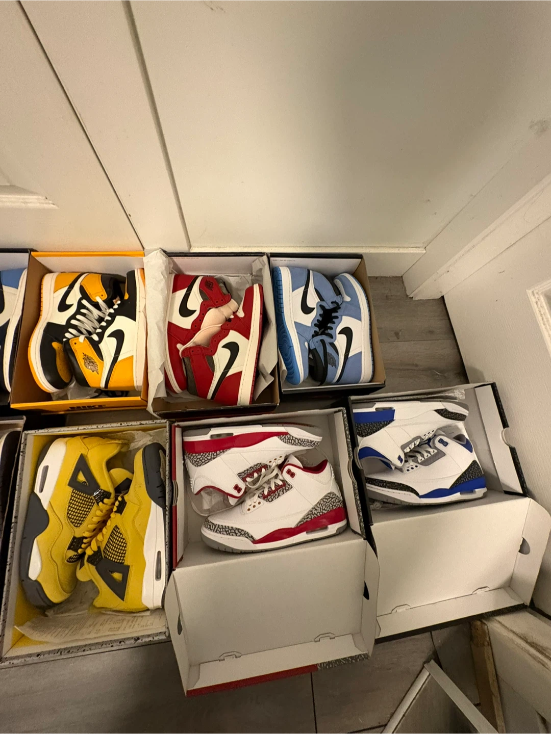 Jordan Collection For Sale | DS & Lightly Worn | - photo 3