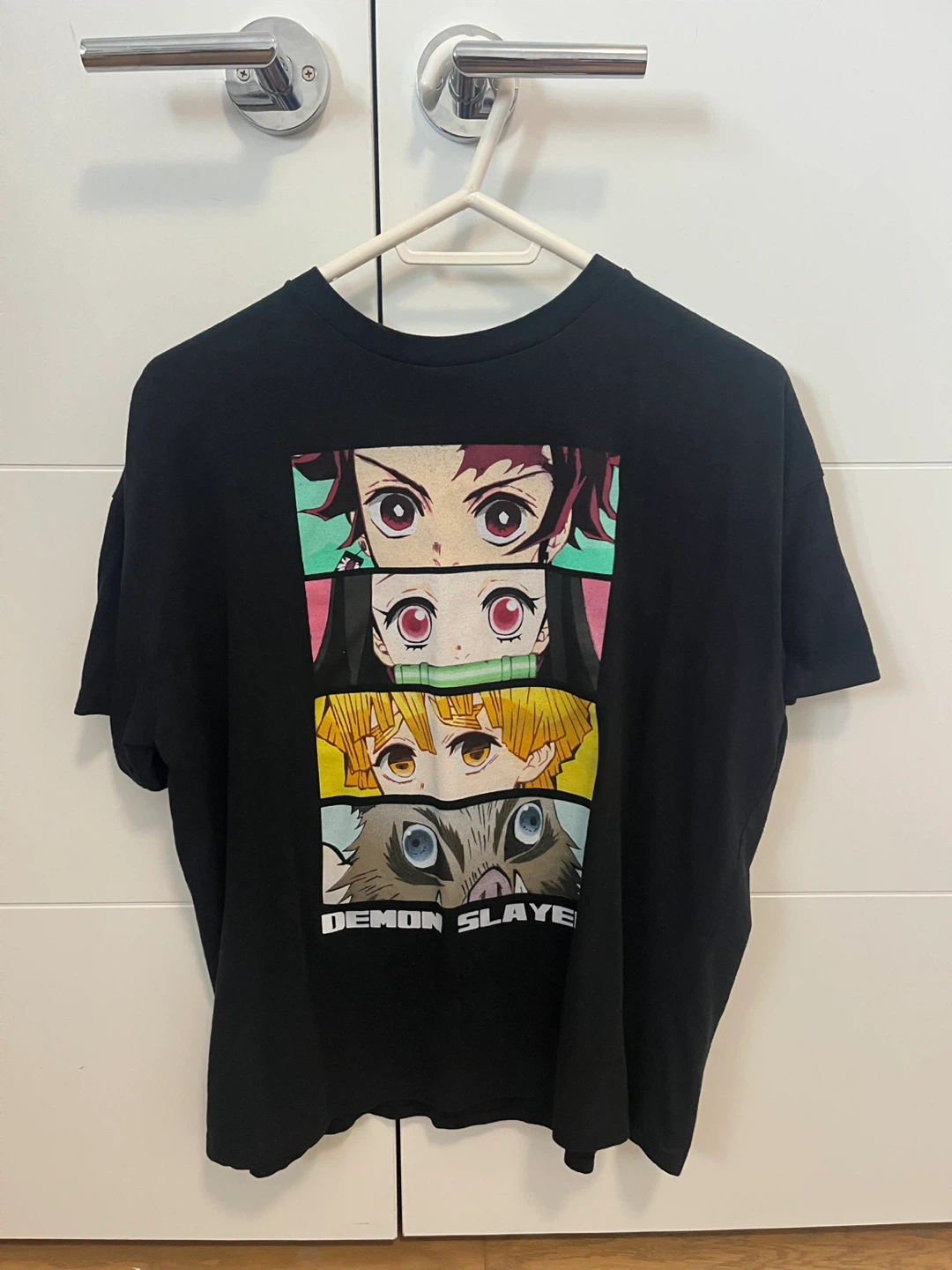 Hot Topic Black Demon Slayer T-Shirt