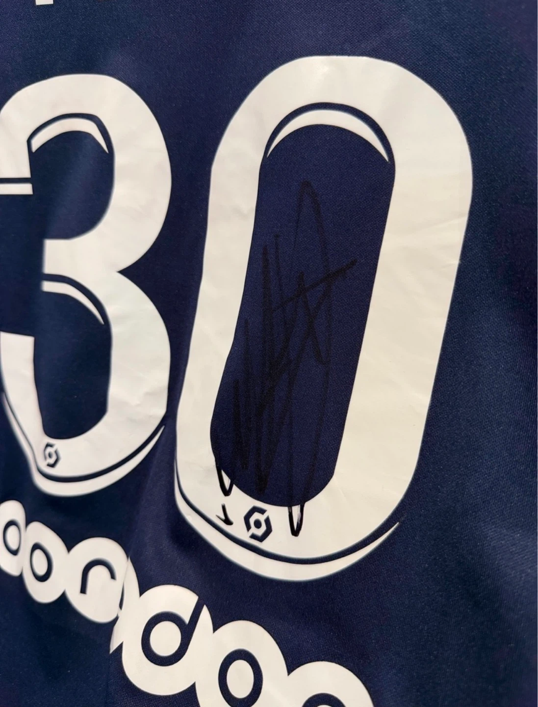 Paris Saint-Germain Messi #30 Jersey Signed by Presnel Kimpembe - photo 3
