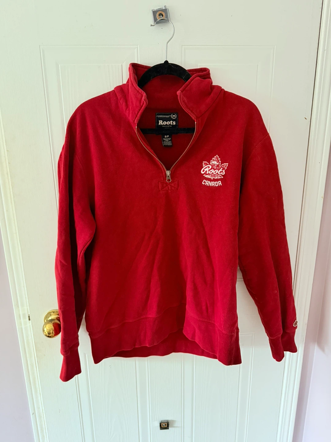 Roots sweater