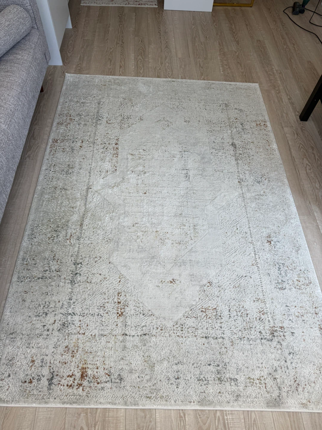 DynamicRugs Renaissance Rug 5'3" x 7'7"