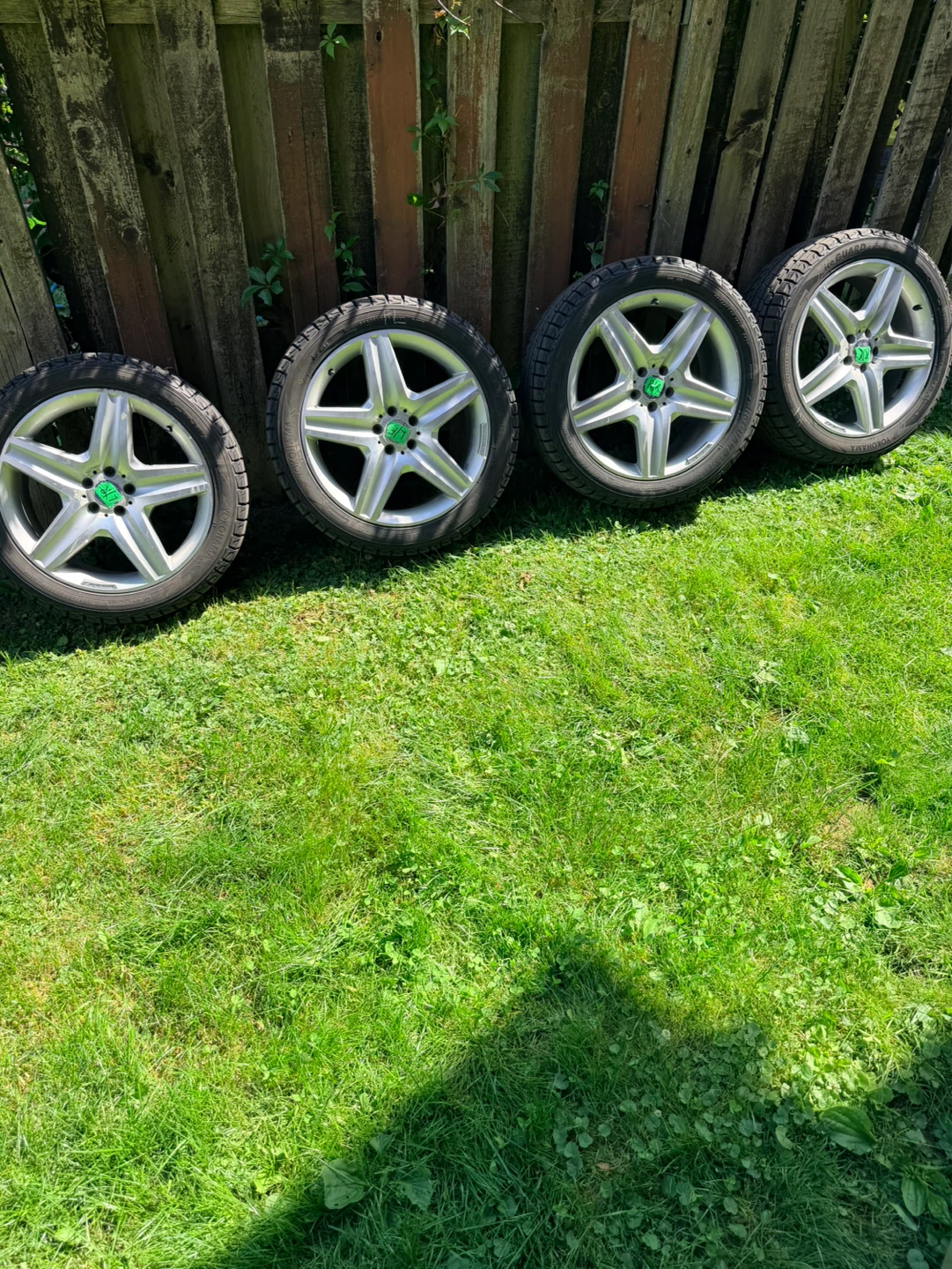 265/45/20 Yokohama Winter Tire Set