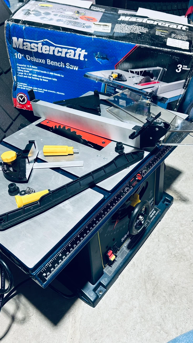 Mastercraft 10” Deluxe Table Saw