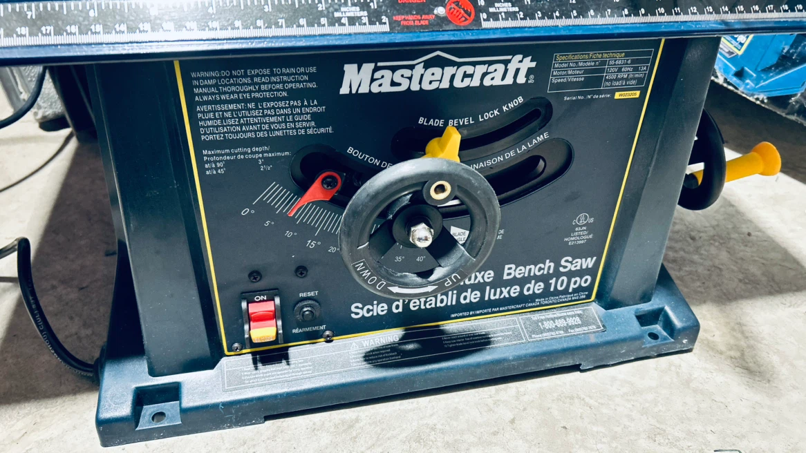 Mastercraft 10” Deluxe Table Saw - photo 3