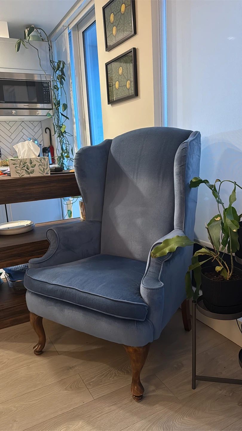 Blue Velvet Wingback Accent Chair - photo 2