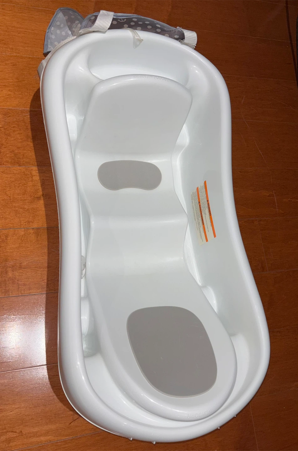 The First Years Sure Comfort Newborn to Toddler Tub - photo 2