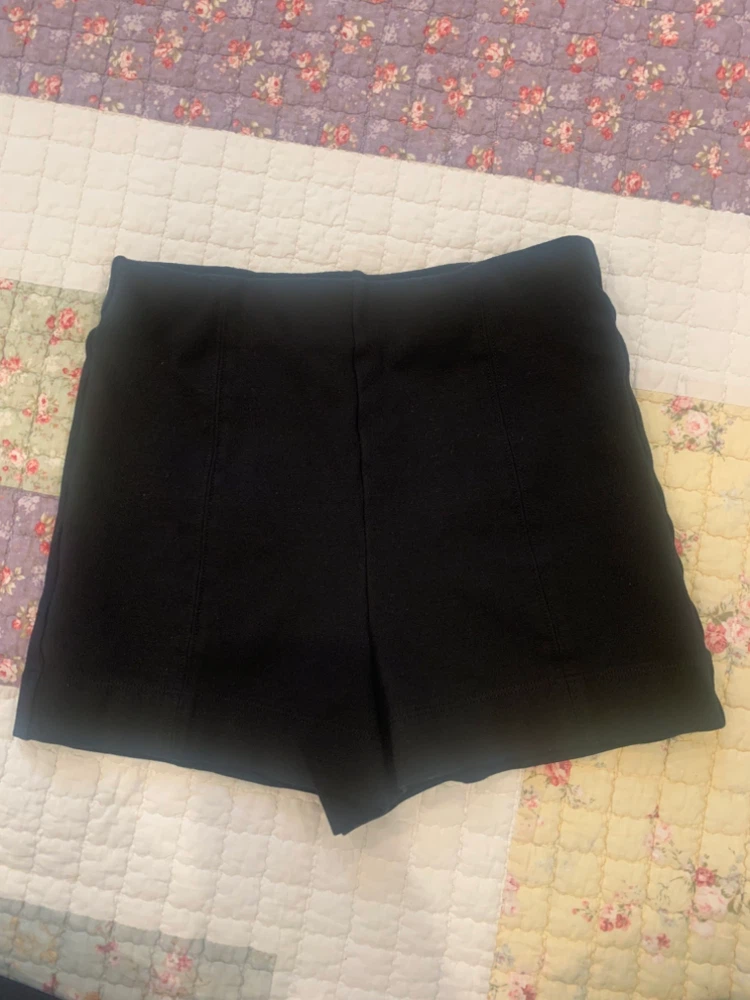 Talula Black Shorts Size 00 - photo 2