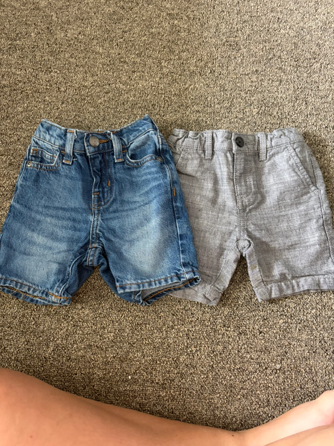 Old Navy Toddler Jean & Grey Shorts - Size 2T