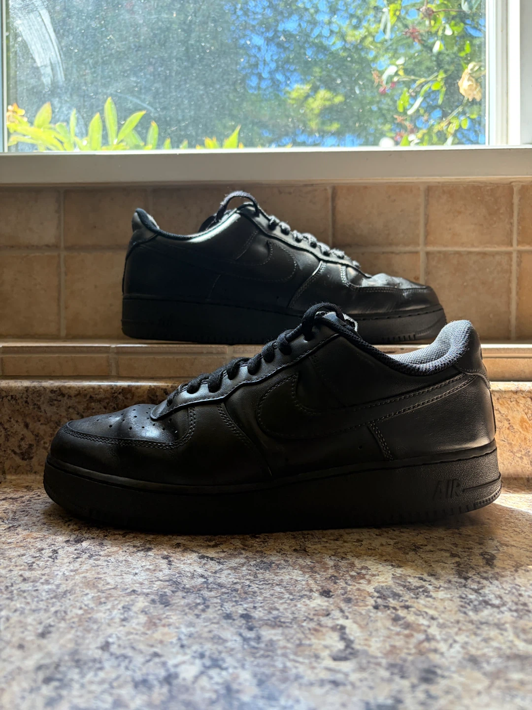Nike Air Force 1 Men's Black Leather Sneakers