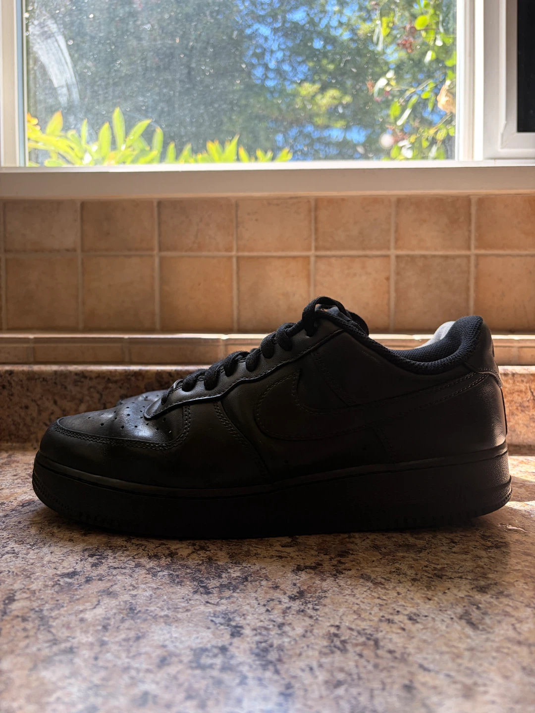 Nike Air Force 1 Men's Black Leather Sneakers - photo 3