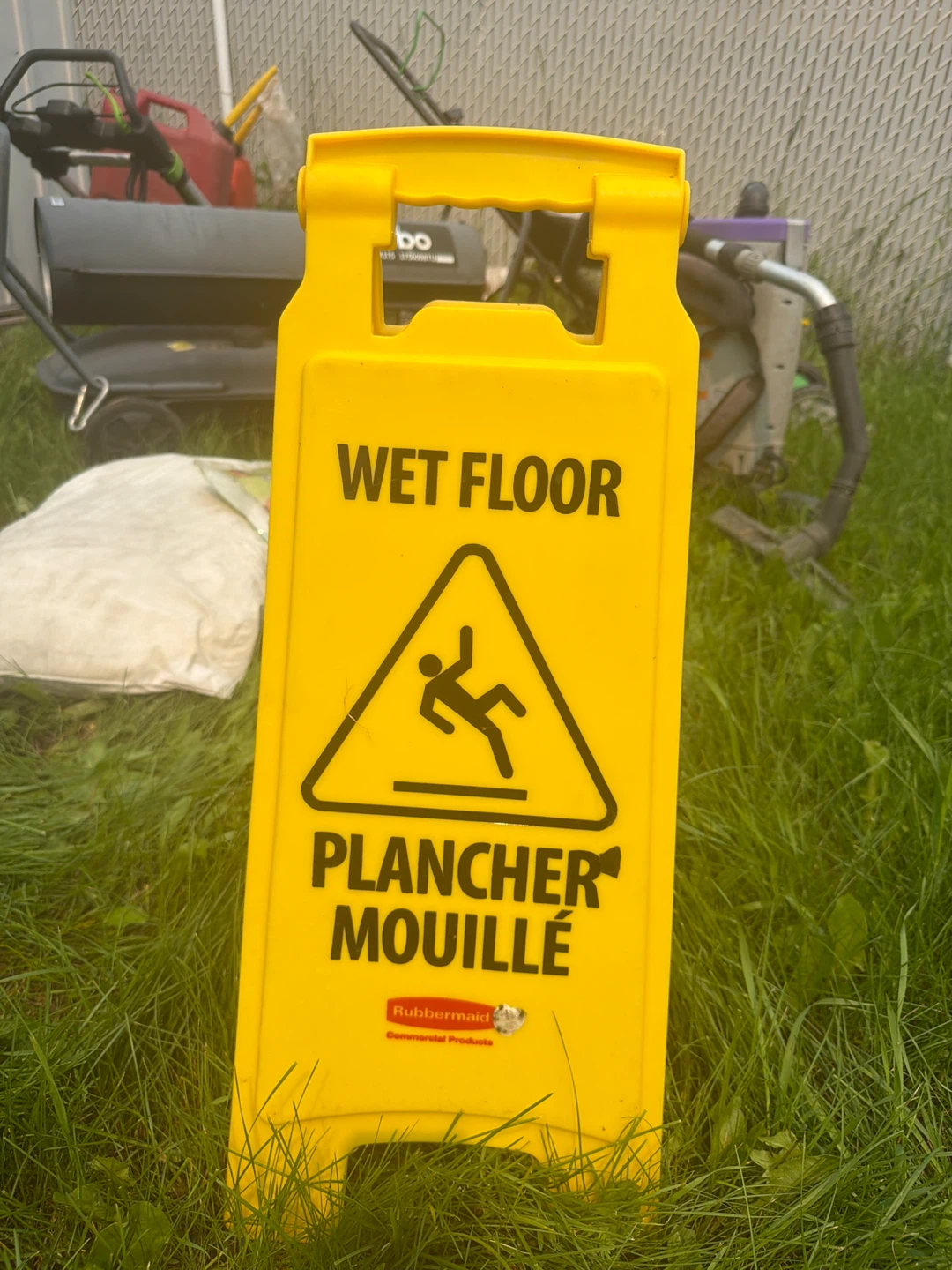 Rubbermaid Wet Floor Sign - photo 2