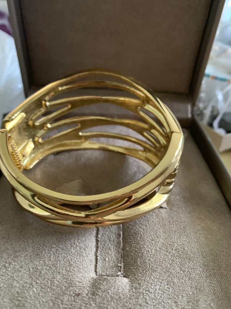 Gold Tone Bangle Bracelet - photo 3