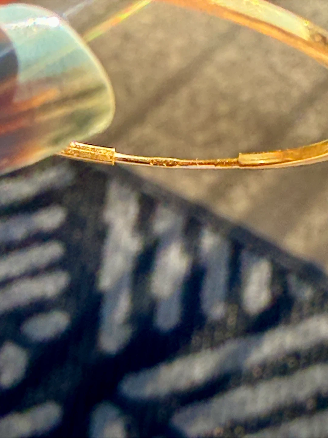 Real 10K Italian Gold Thin Hoop Earrings 1.05g - photo 3