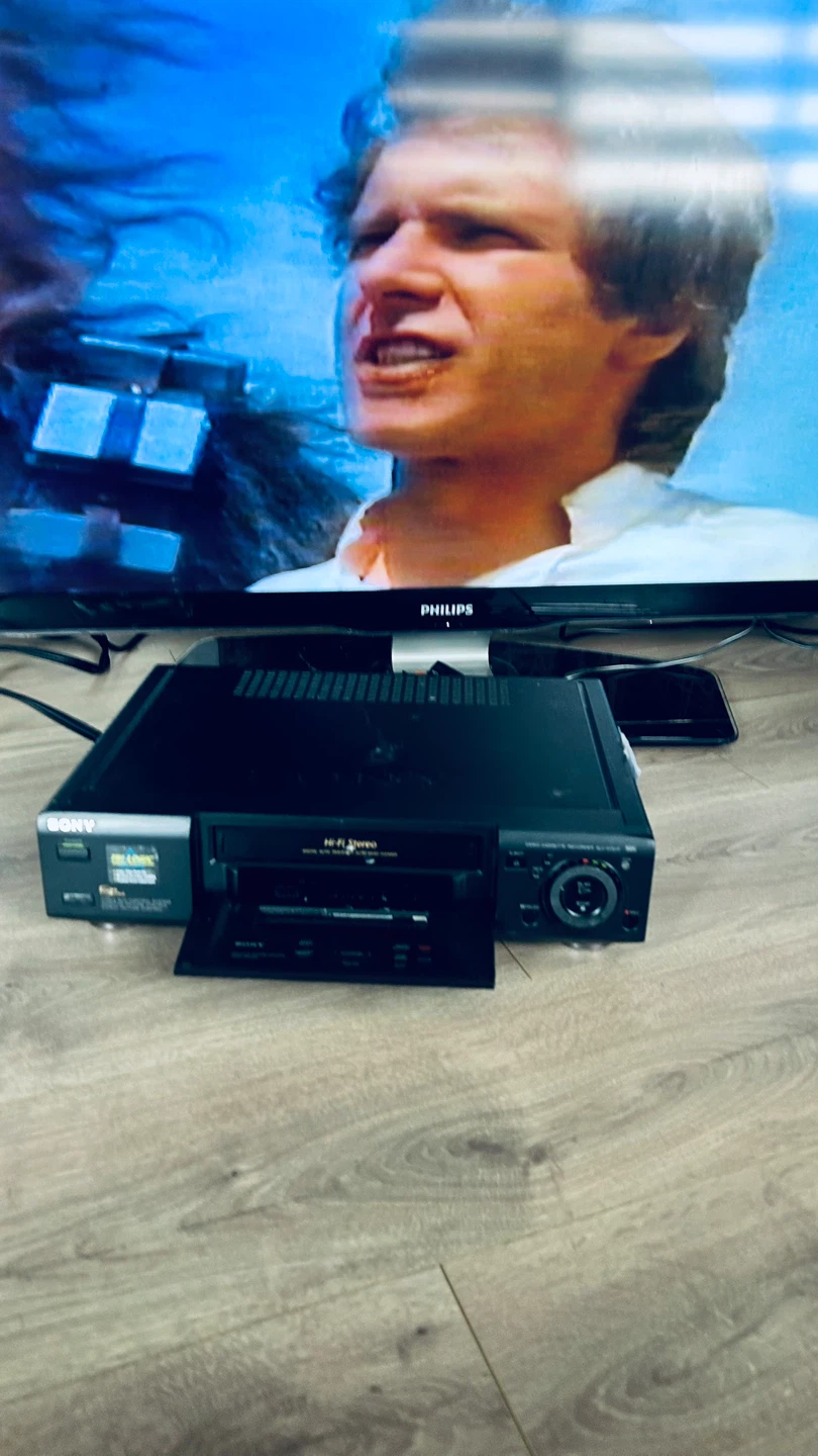 Sony SLV-975HF Hi-Fi Stereo VHS VCR Player Recorder