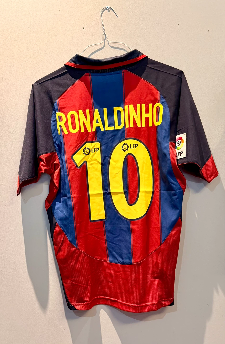 Nike FC Barcelona Ronaldinho 10 Soccer Jersey