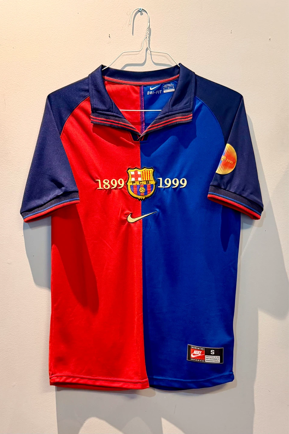 FC Barcelona 1899-1999 Puyol #5 Soccer Jersey - photo 2