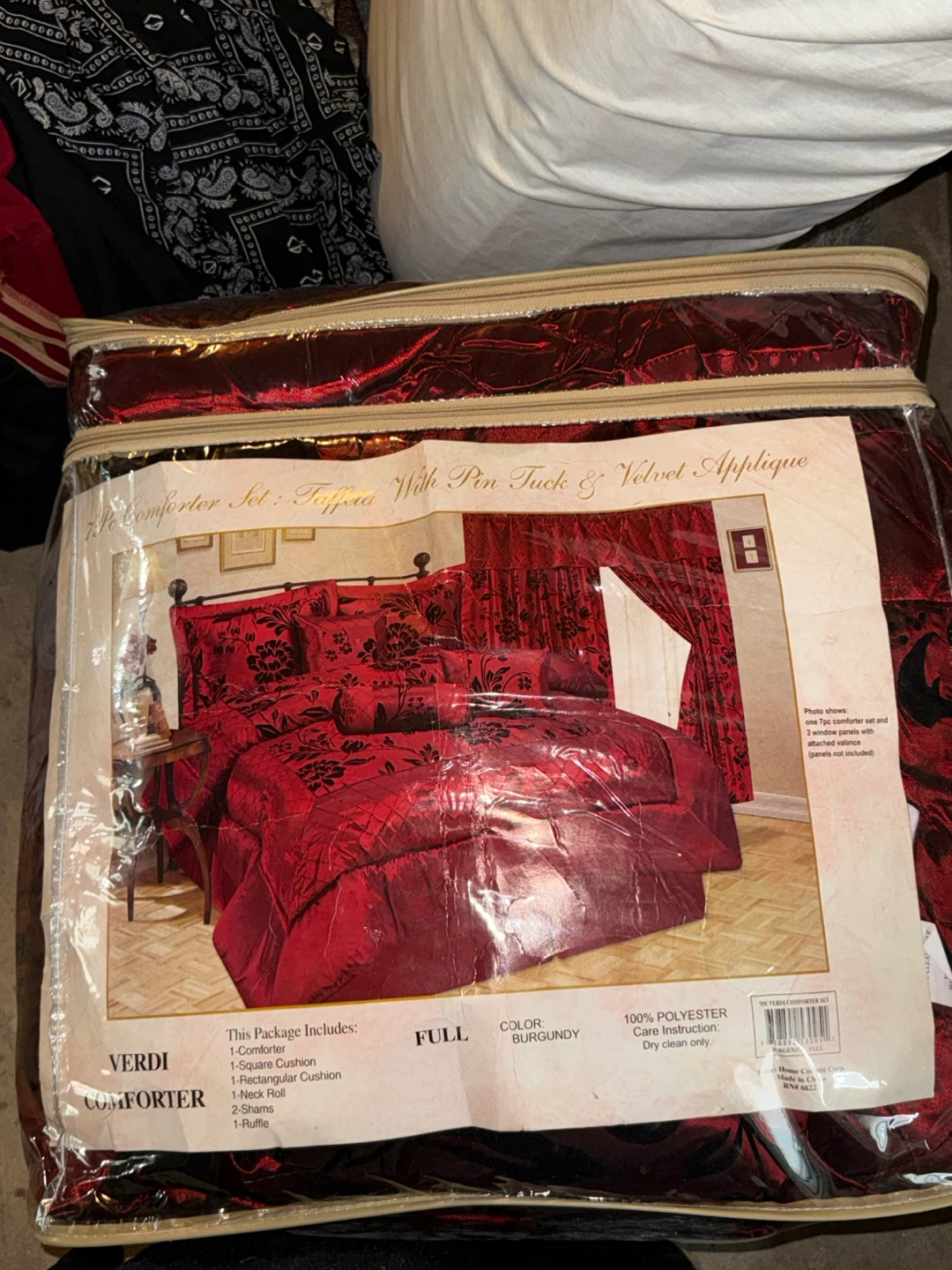 Verdi 7-Piece Comforter Set - Full - Burgundy