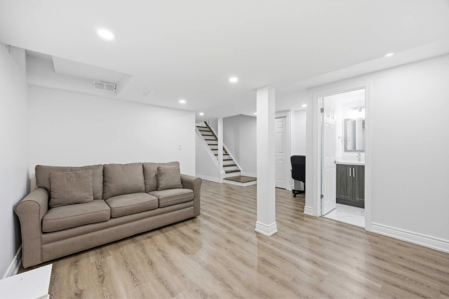 Basement Rental (Available July) Dufferin & Major Mackenzie) - photo 2