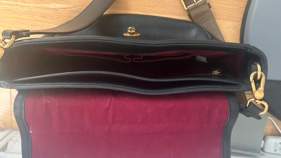 Marc by Marc Jacobs Black Leather Messenger Bag - photo 2