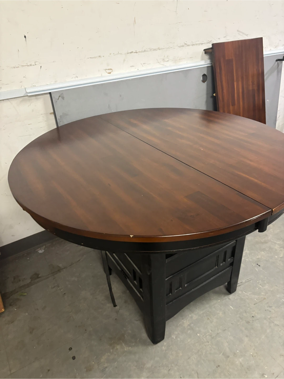 Round Drop Leaf Dining Table with Black Base