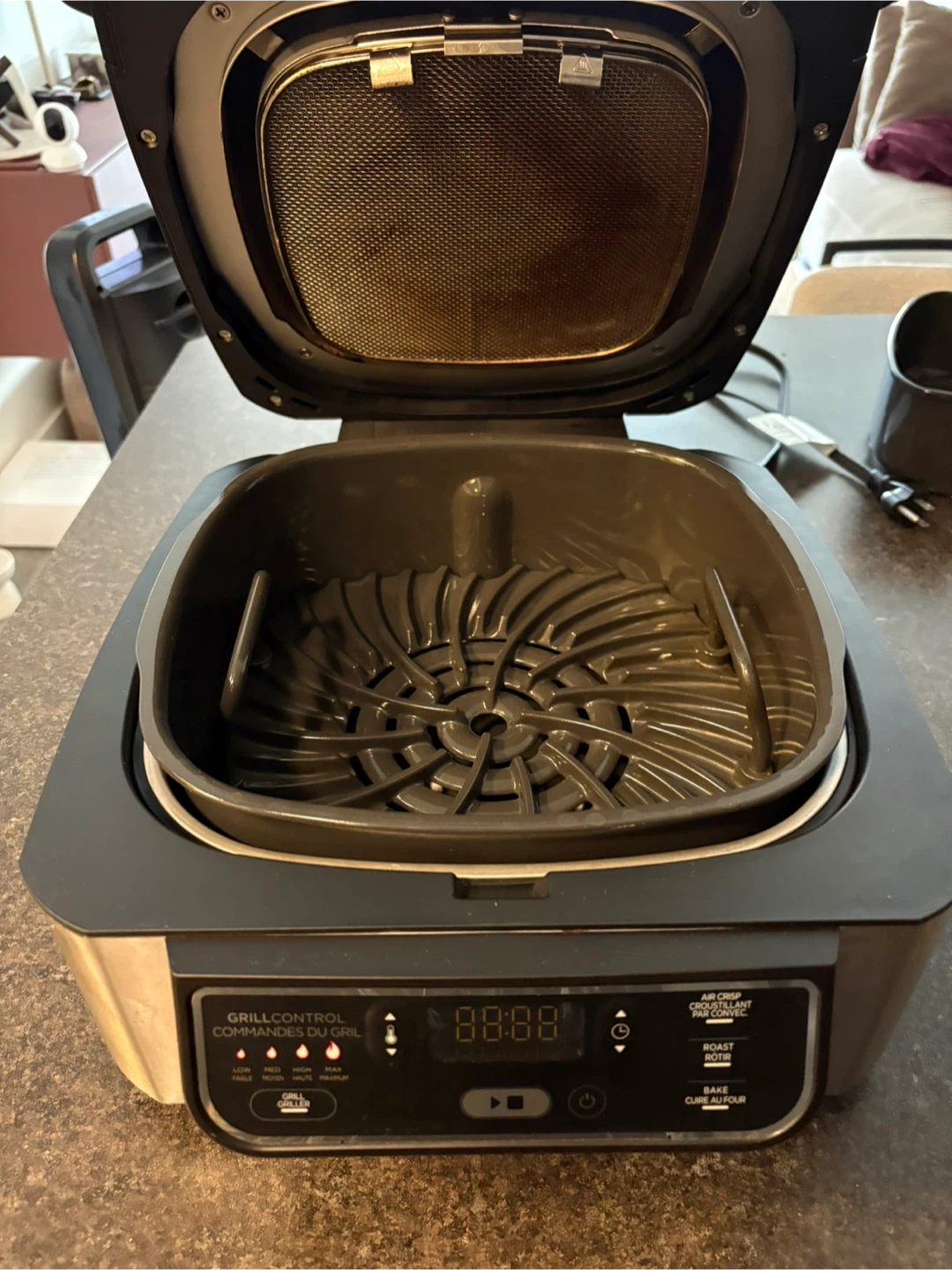 Ninja AG300 4-in-1 Indoor Grill Air Fryer m - photo 3