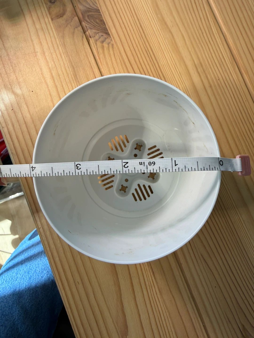 9 x 4” plastic plant pot / washed 🧼 - photo 2