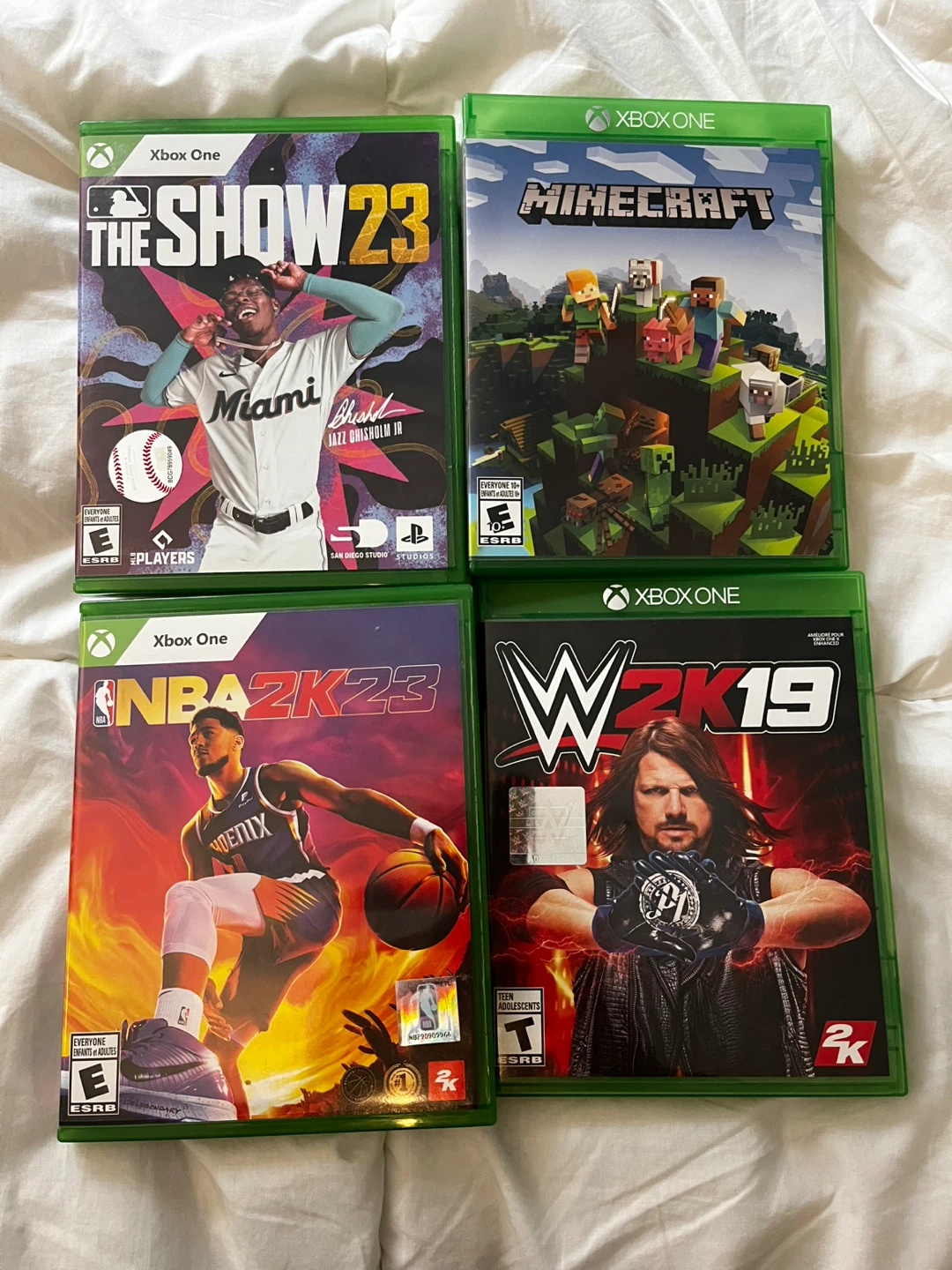 Xbox One S Console Bundle | 2 Controllers and 4 Games - photo 5
