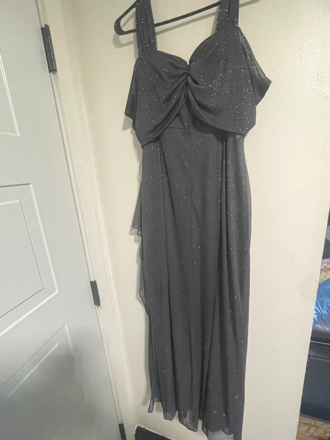 Sparkly Black Evening Gown - photo 2