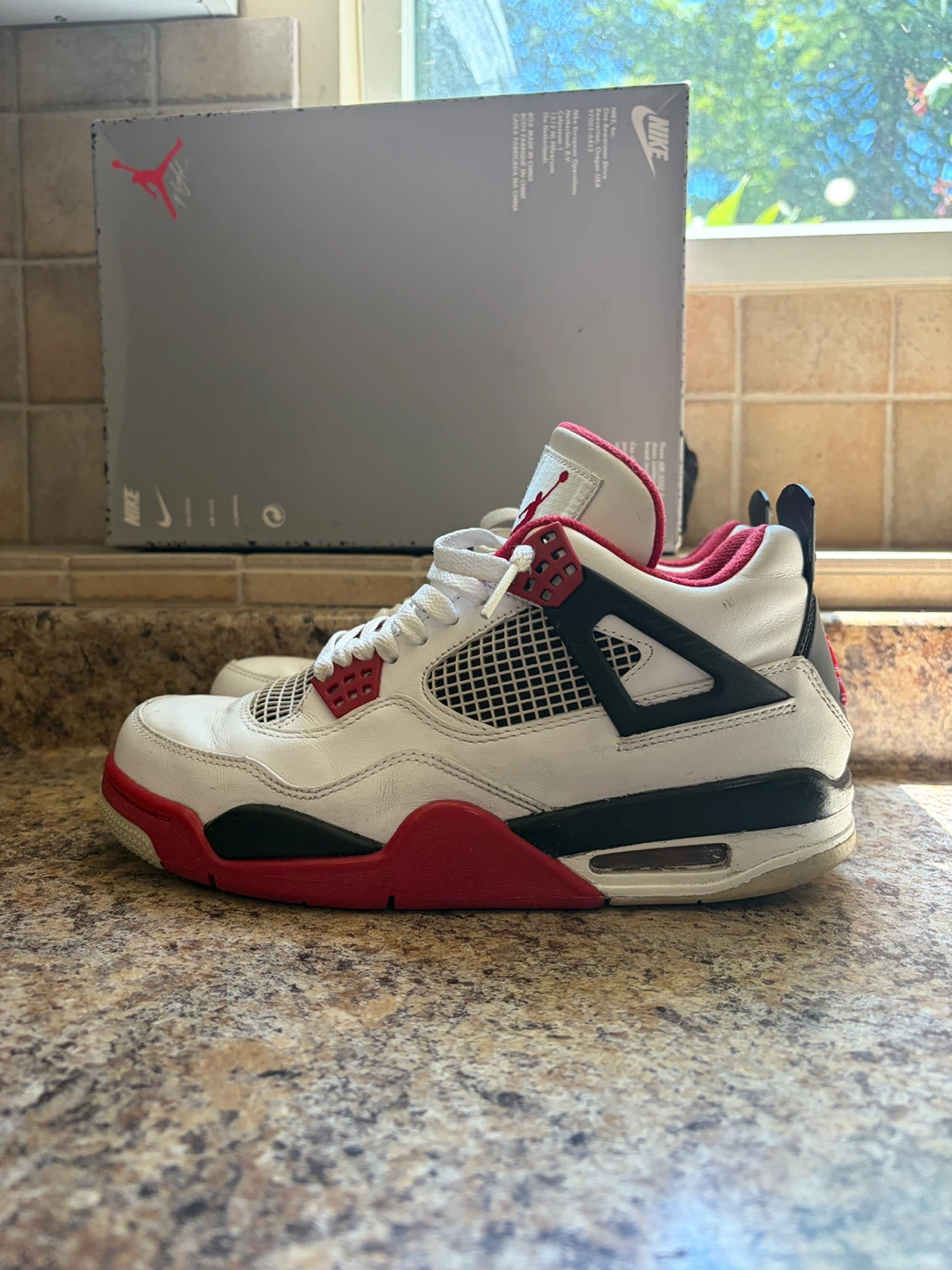 Air Jordan 4 Retro Fire Red - photo 3