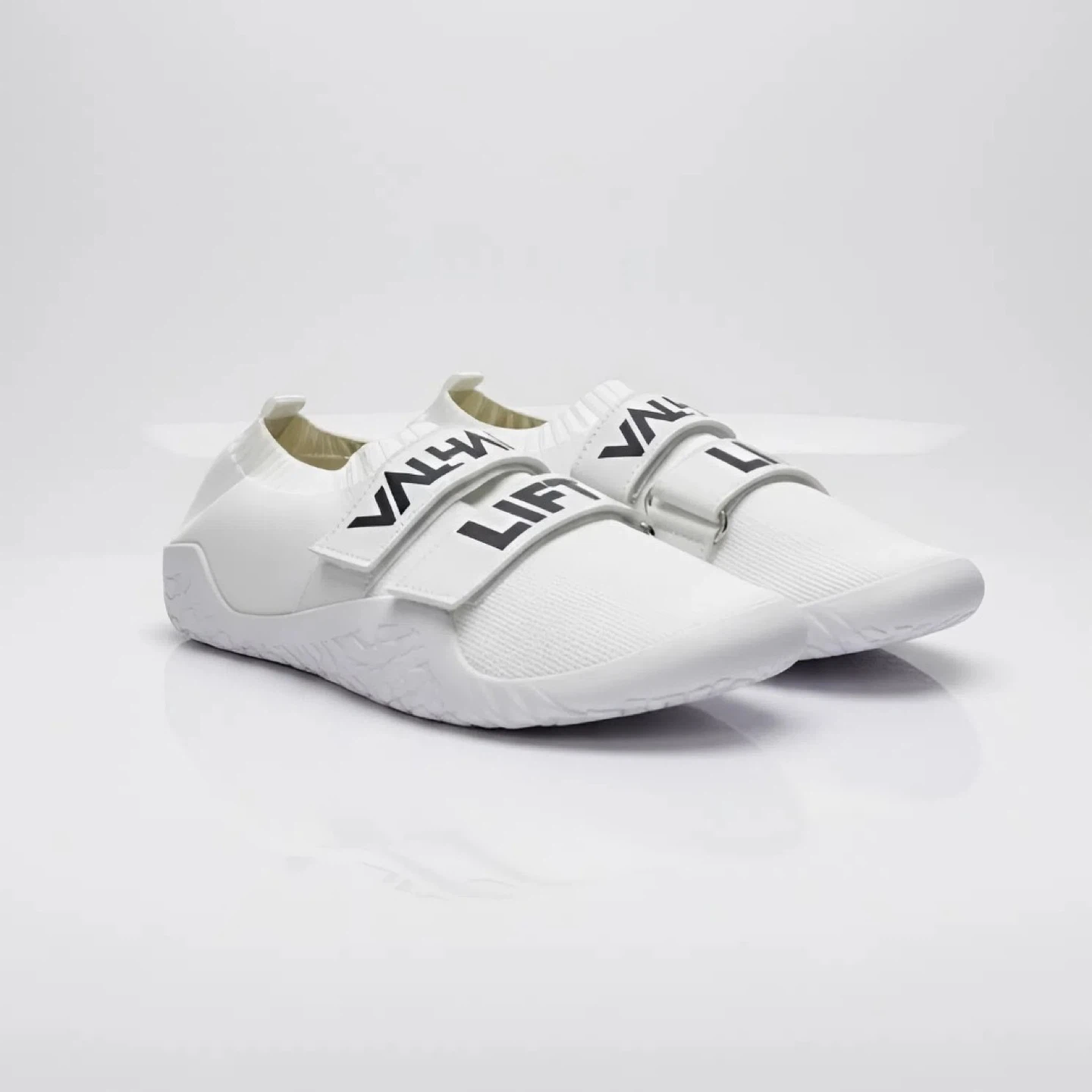 Women Barefoot Shors