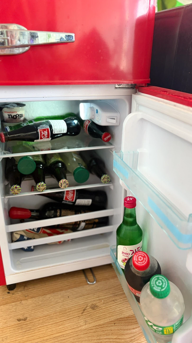 KIRB KING Red Mini Refrigerator - photo 3
