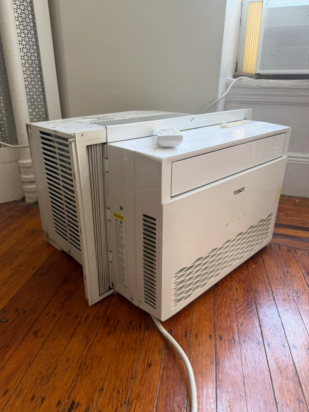 TOSOT Window Air Conditioner 12,000 btu - photo 2