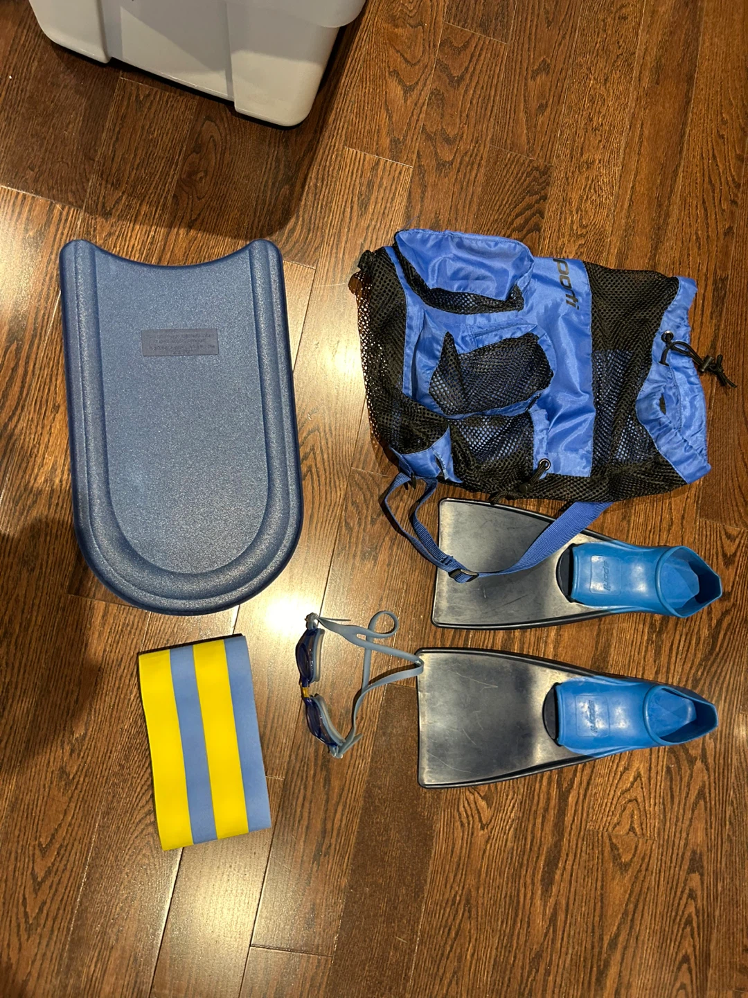 Swimming Gear Set with Fins, Goggles, Kickboard, and Bag