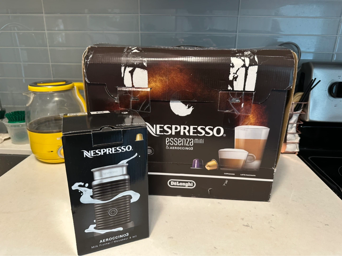 Nespresso Essenza Mini & Aeroccino 3 Milk Frother
