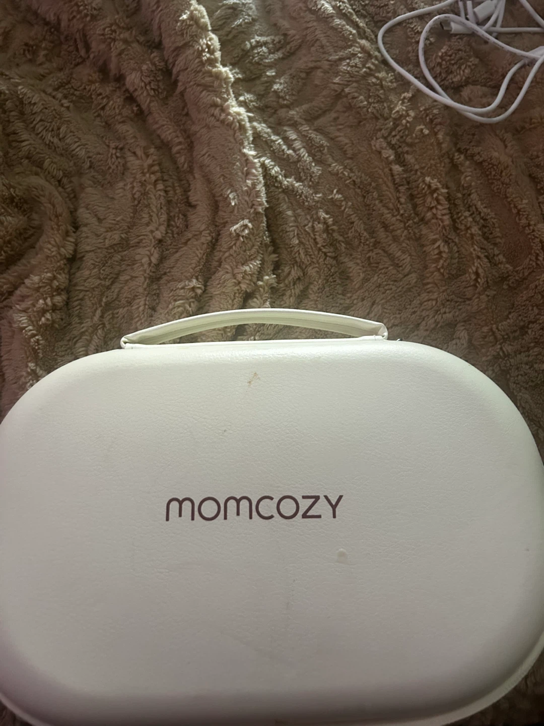 Momcozy Wearable Breast Pumps with Case
