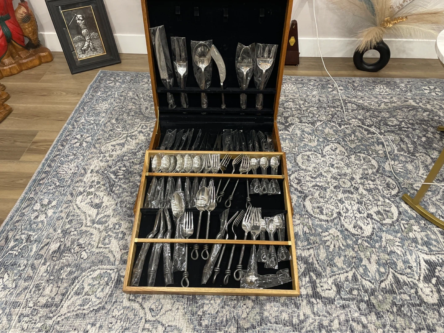Silverware Set with Wood Case