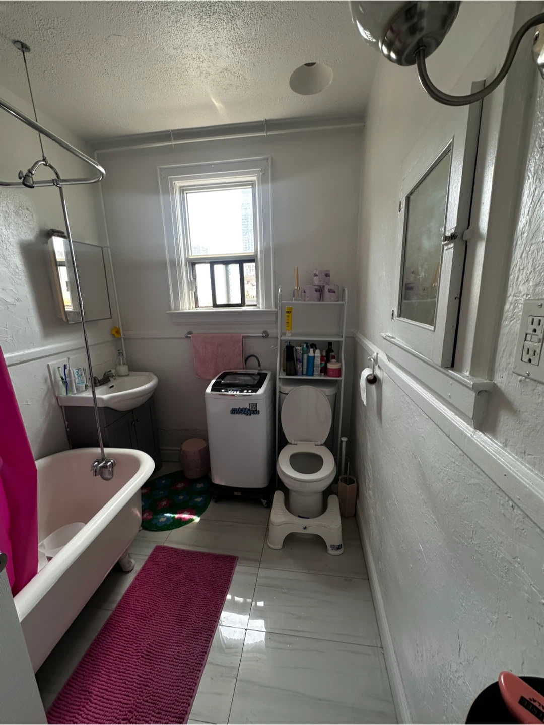 Furnished Room For Rent | Yonge & Eglinton - photo 4