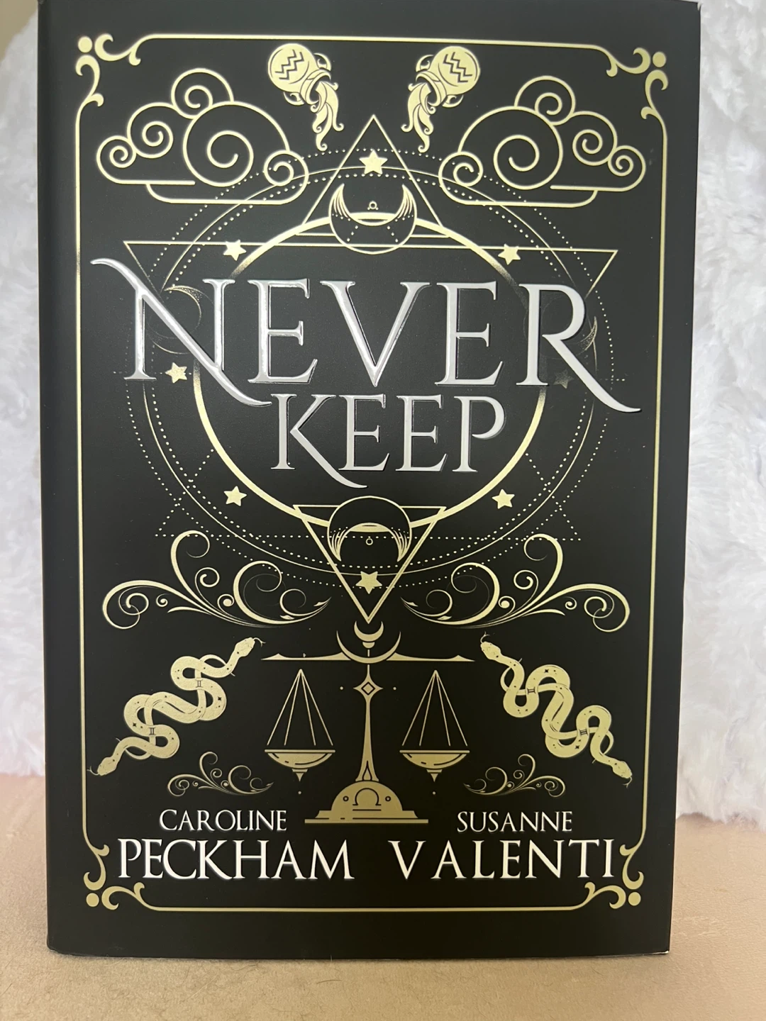 Caroline Peckham & Susanne Valenti Book Series - photo 2