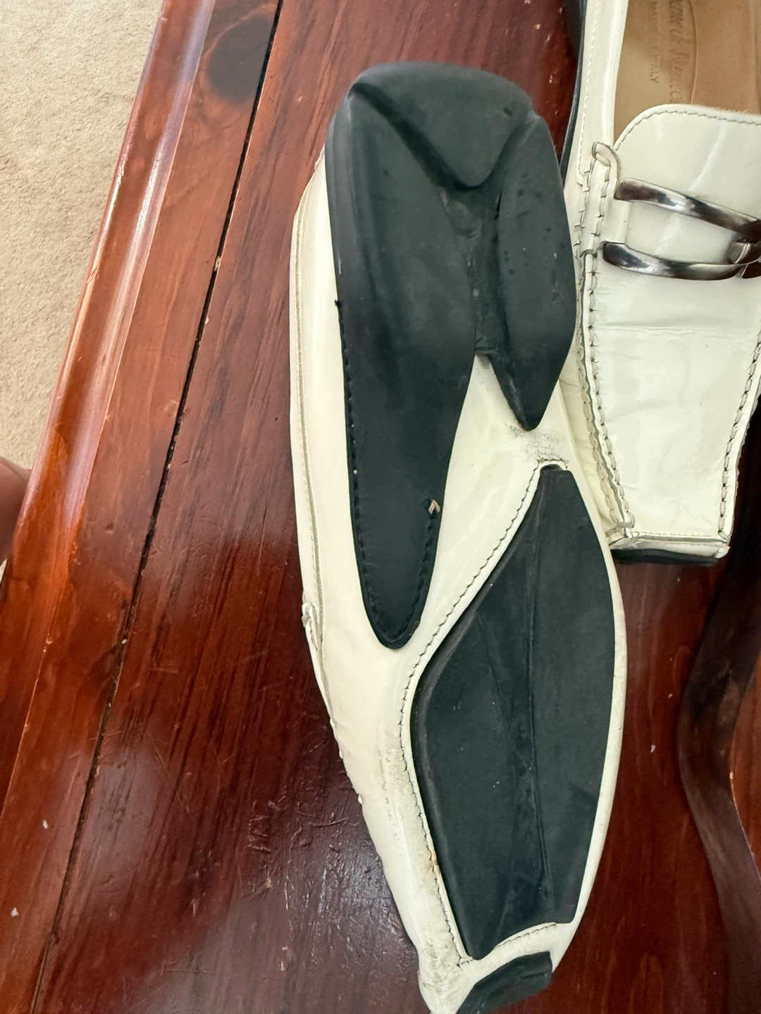 Soffia de Runcucii Cream Patent Leather Loafers - photo 2