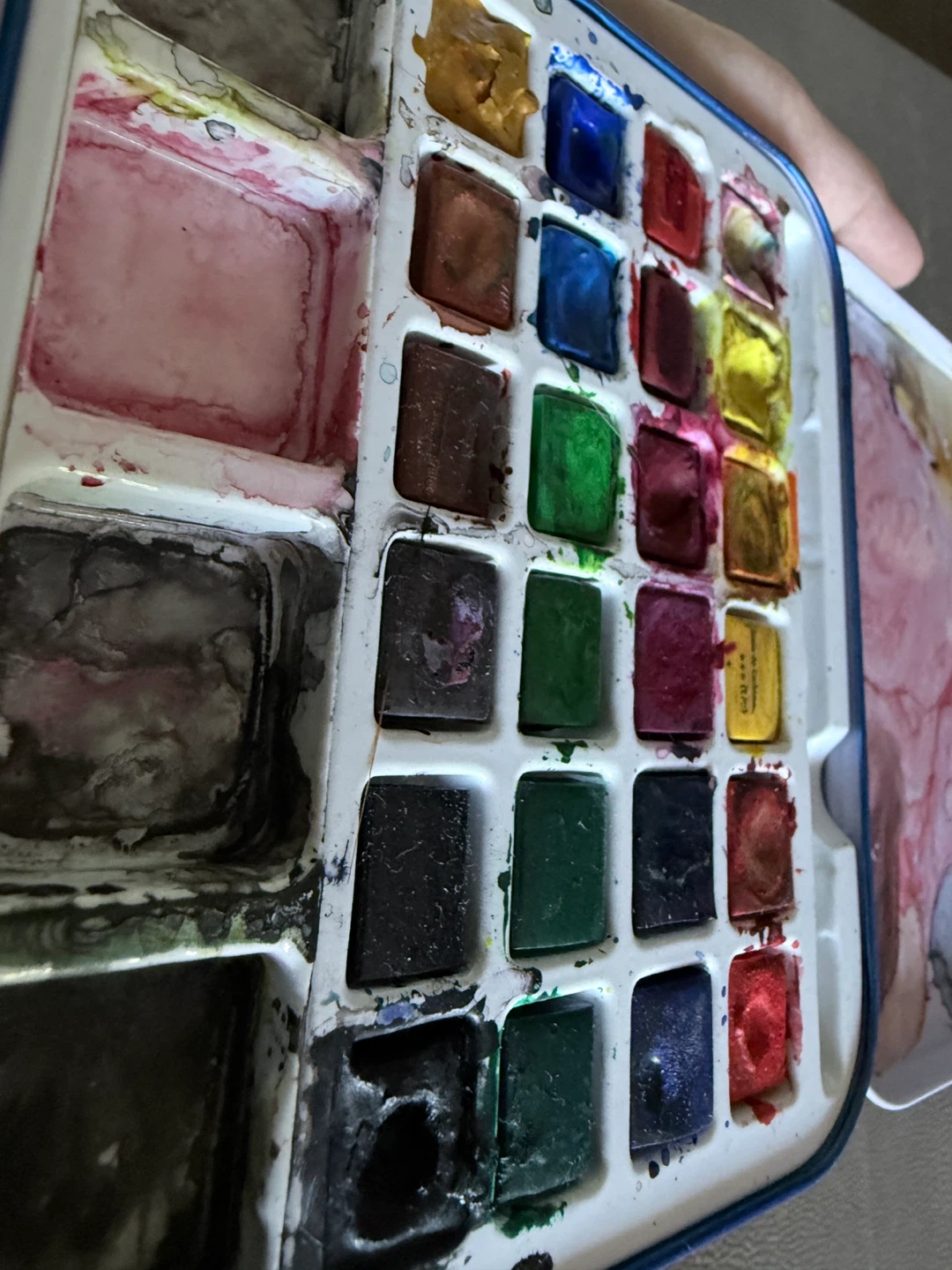 Assorted Watercolour Paint Pan Set with Pencils - photo 5
