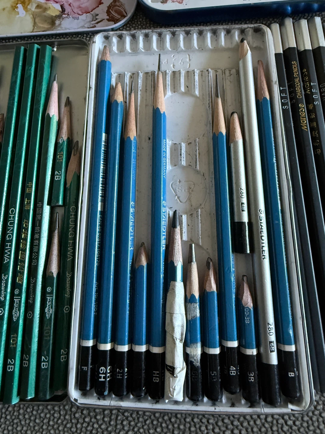 Assorted Watercolour Paint Pan Set with Pencils - photo 3