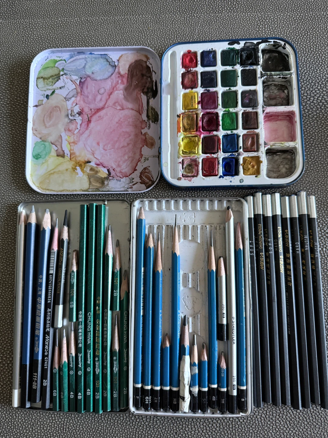 Assorted Watercolour Paint Pan Set with Pencils