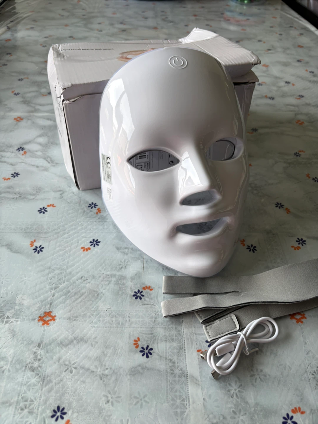 7 Color LED Light Therapy Face Mask – Rechargeable - photo 2