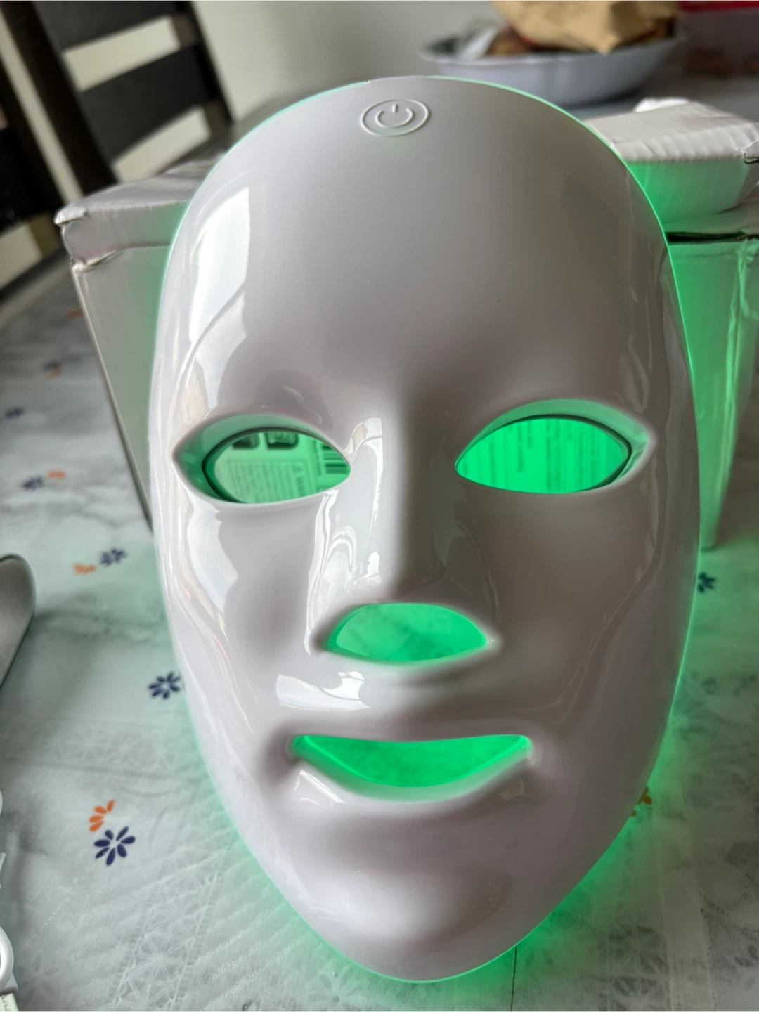 7 Color LED Light Therapy Face Mask – Rechargeable - photo 4