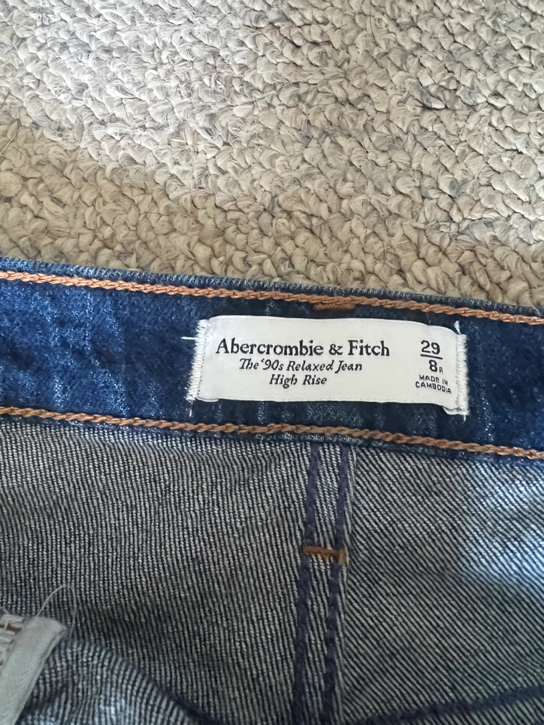 Abercrombie & Fitch The 90s Relaxed Jean High Rise Jeans Size 29 - photo 3