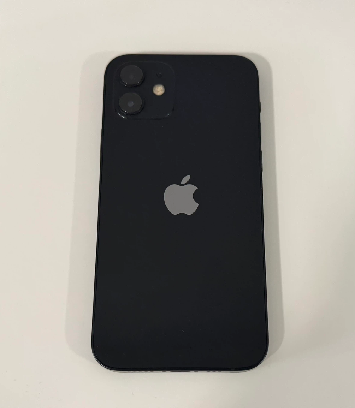 Apple iPhone 12 - photo 2