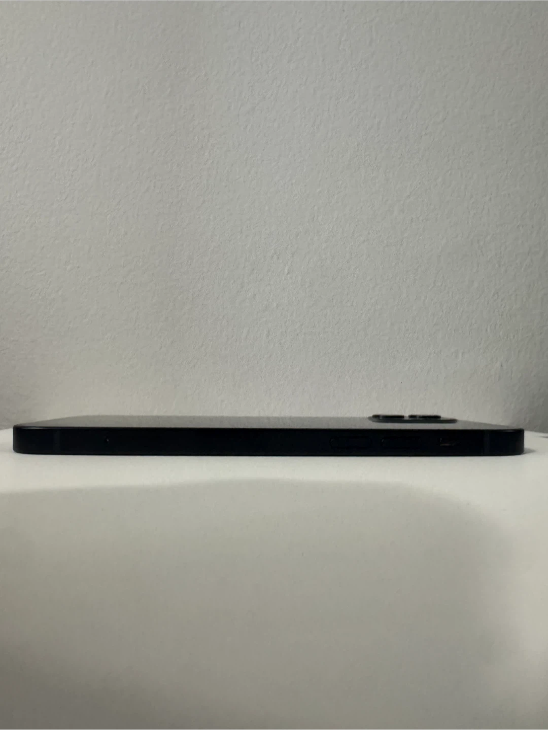 Apple iPhone 12 - photo 4