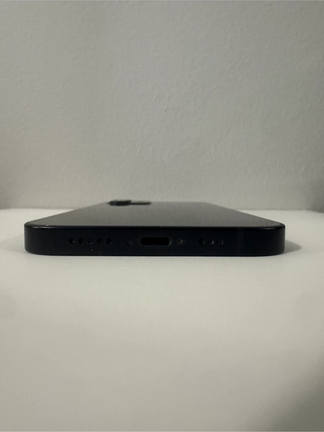 Apple iPhone 12 - photo 5